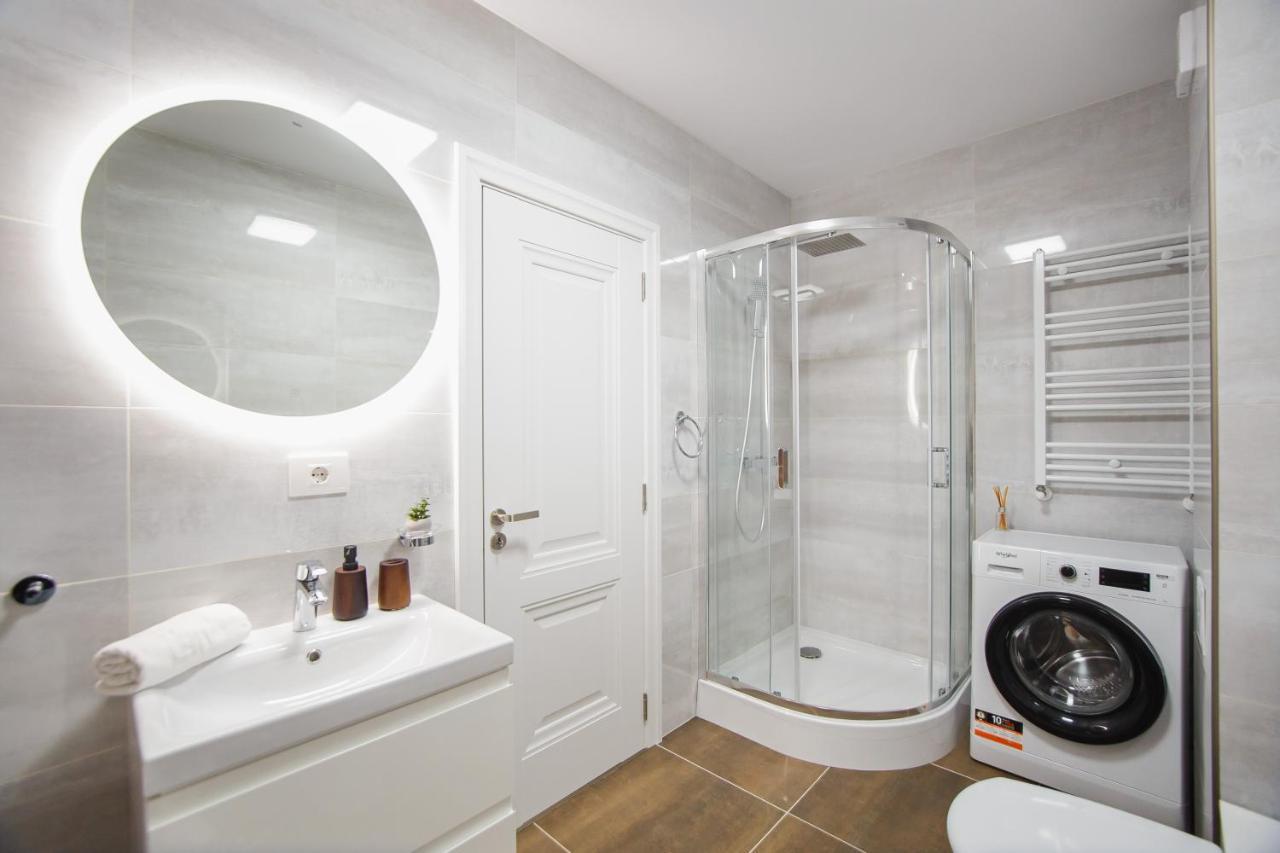 Apartament Charming Family Haven Oradea Zewnętrze zdjęcie