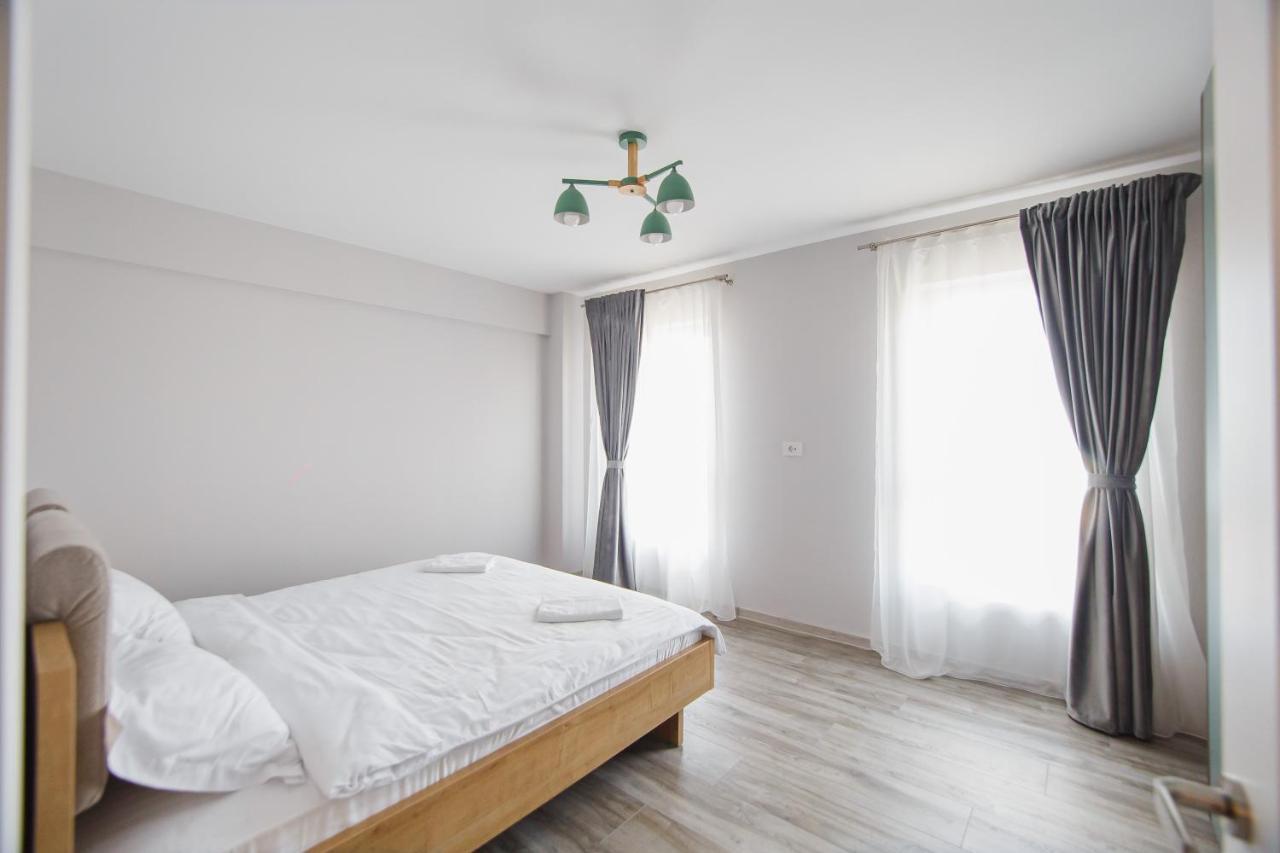 Apartament Charming Family Haven Oradea Zewnętrze zdjęcie
